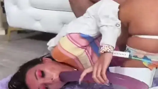 Memek sasha tatcha dientot habis-habisan dan dia mandi emas!