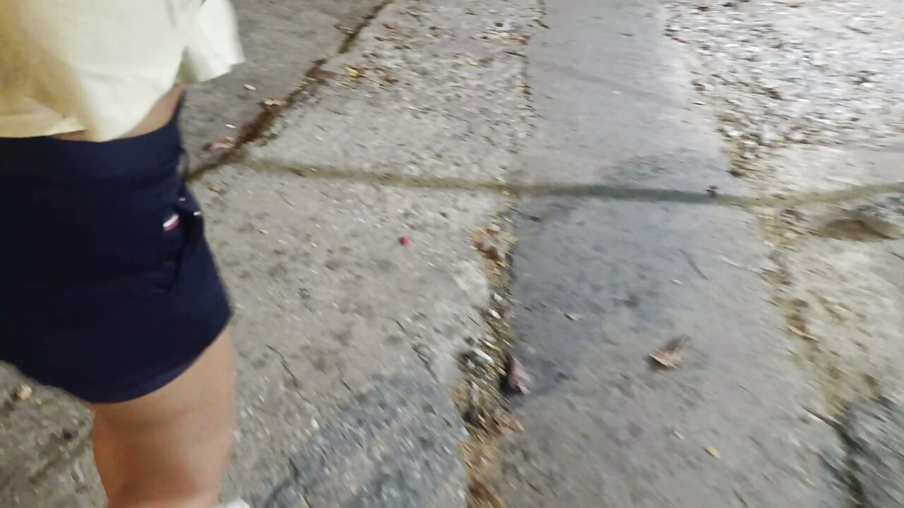 I was on the street and we ended up fucking at my house