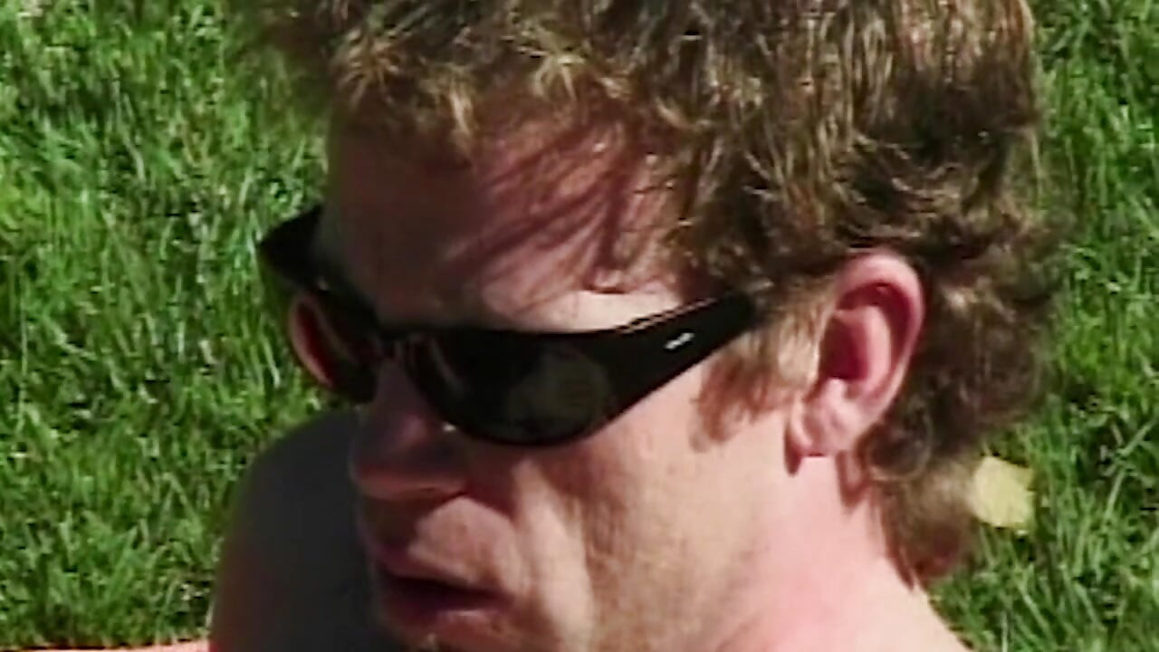 sündige Neugier überschreitet jede Grenze mit jeder Grenze