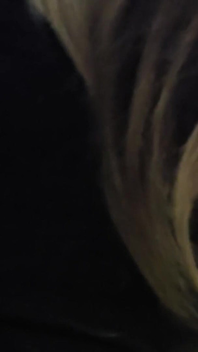 Prawdziwa siostra wkradła się do mojego pokoju tylko po to, aby wyssać moje spermy ustne kremówka | Klip 3