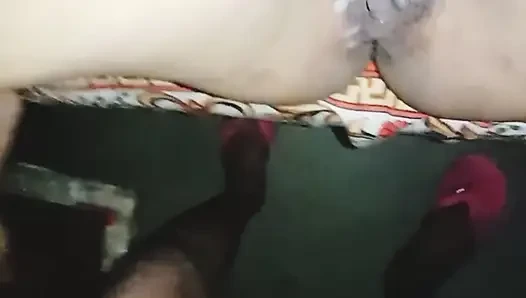 Hintli köylü kız gece misyoner pornosu xhamster'da jija tarafından sikiliyor