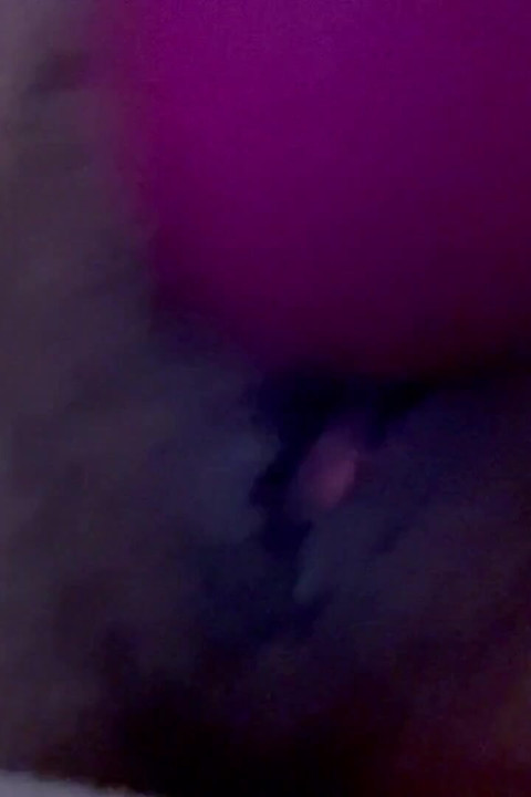 Oyuncağıma fışkırtıyorum