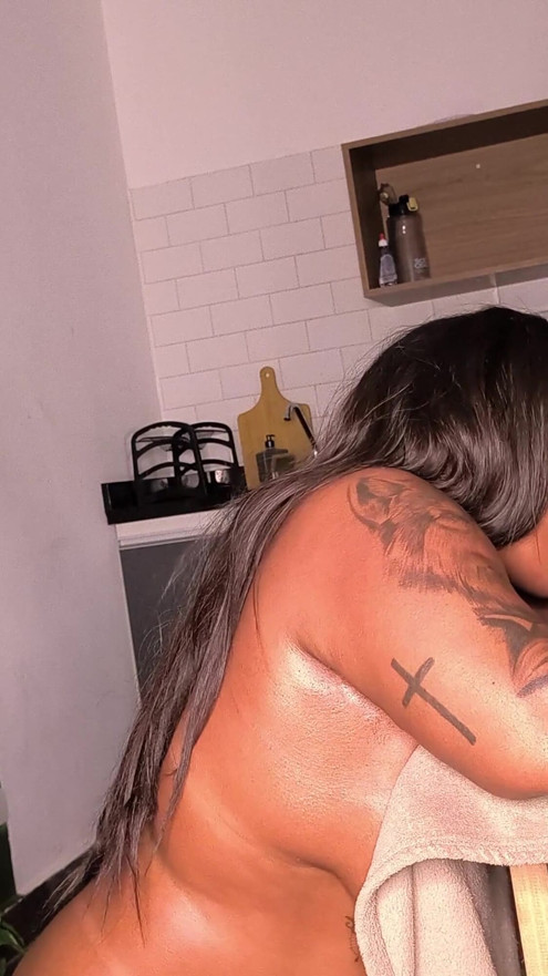 Married woman put it all out while choking on her lover Ebony's cock after the massage | Clip 1