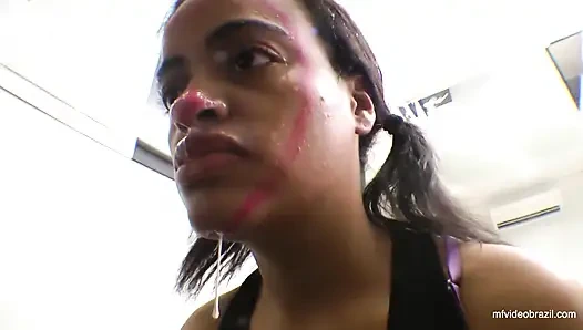 Spuckendes mädchen - schlucke meine ganze spuckende schlampe! - Von Aline cruel und Vaninha