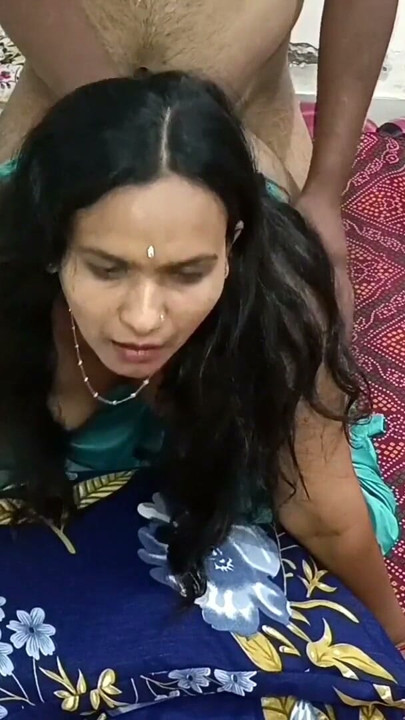 Desi Komal wird von Dipak Appa gefickt | Clip 1