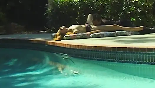 Poolside Leidenschaft