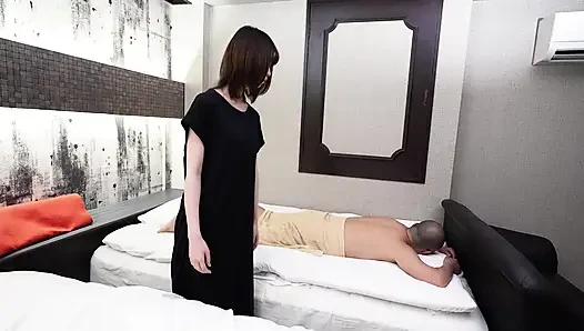 Anime sesli yuko fukuda sevimli kız tırmanırken çılgınca inliyor