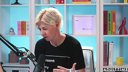 Lilly Bell Eksibisme, Sexting, & Pemberdayaan | Podcast Khusus Orang Dewasa