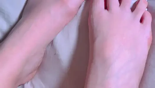 Memek pink tanpa cacat close-up: sesi menggoda 4k yang intim