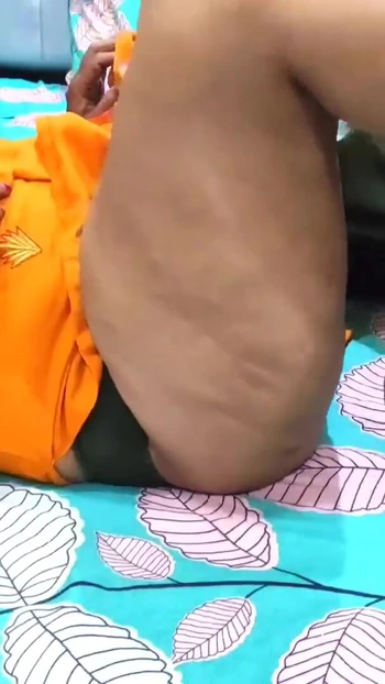 Emotional moment from "Bhabhi boli Gand mei dalo aj ghar par koi nhi ha"