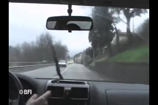 Mollige italienische frau wird von mehreren männern geknallt.