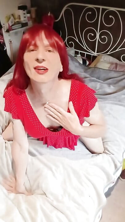 Little red dress hi