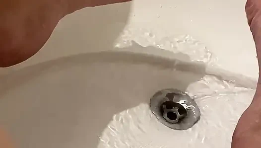 She can’t stop fuck herself with fingers. Squirt time