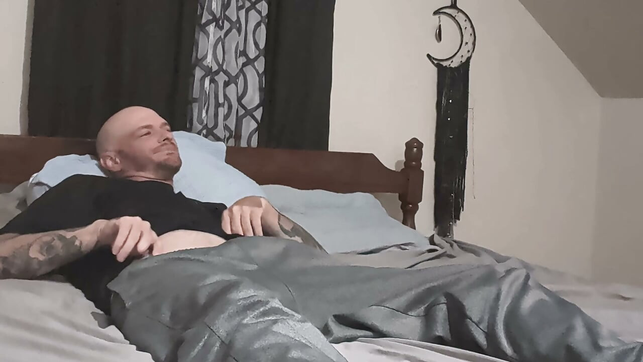 She Saw Me Playing with My Dick and Let Me Cum in Her Fat Pussy!