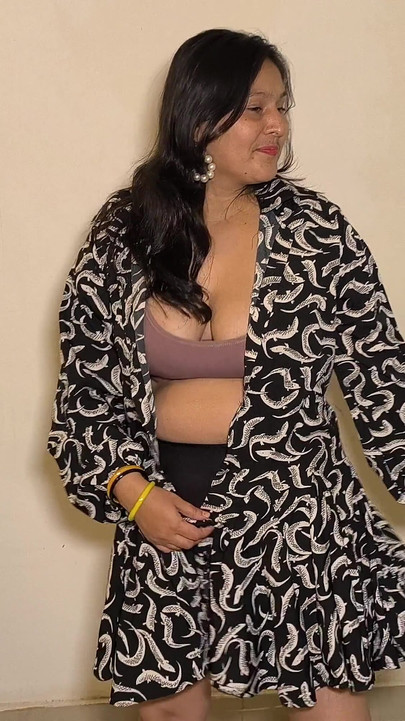 Puja yenge bhojpuri çıplak dans