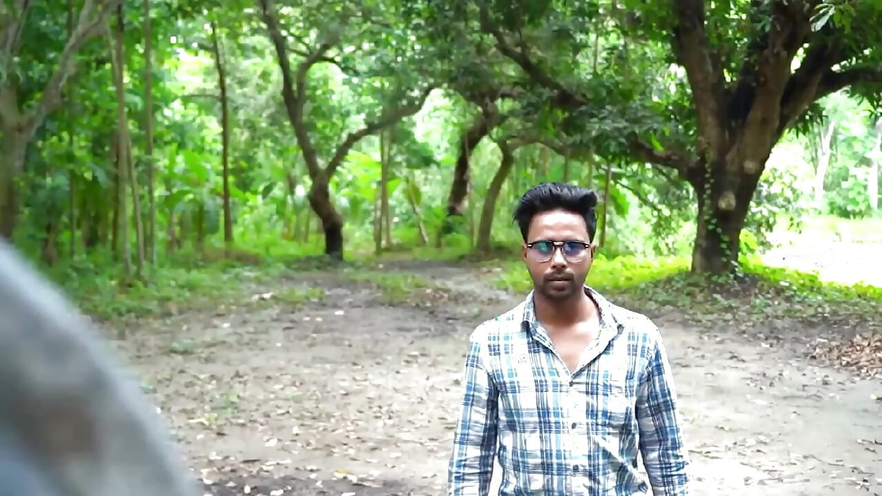 Ζητώντας δωρεές.