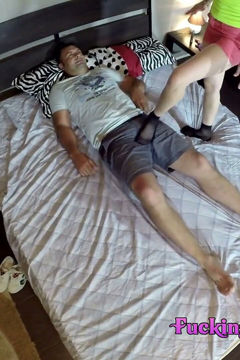Two sluts old and young suck and fuck lucky dude
