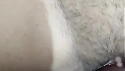 Sevimli çılgın büyük yarağımla sert sikişiyor