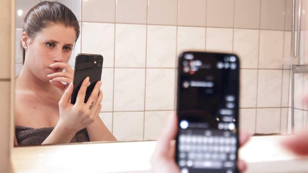 Bathroom Balls Deep - Lady Lyne