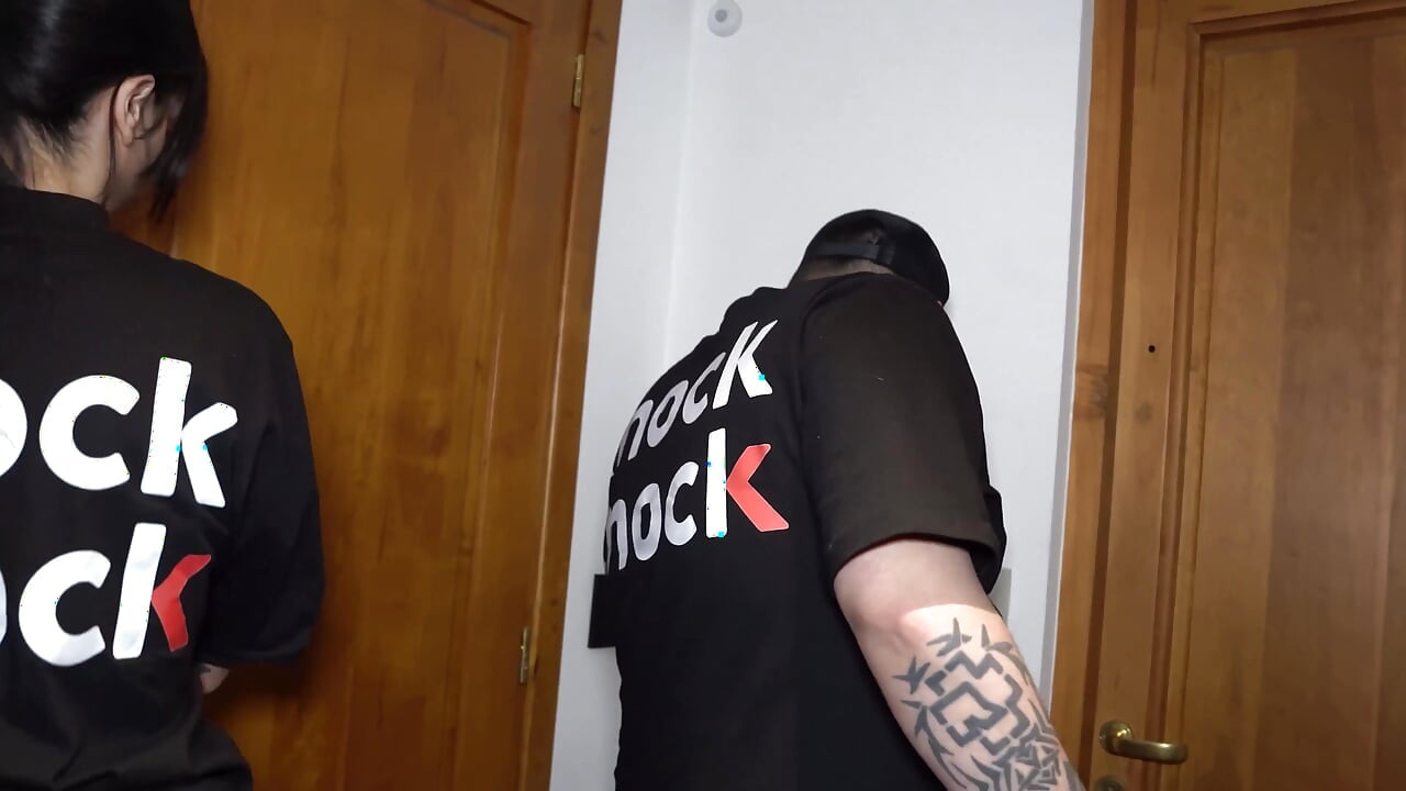 Den stora argentinska porrorgien 4 horor törstiga efter kuk och 2 lyckliga killar! - Knock knock club
