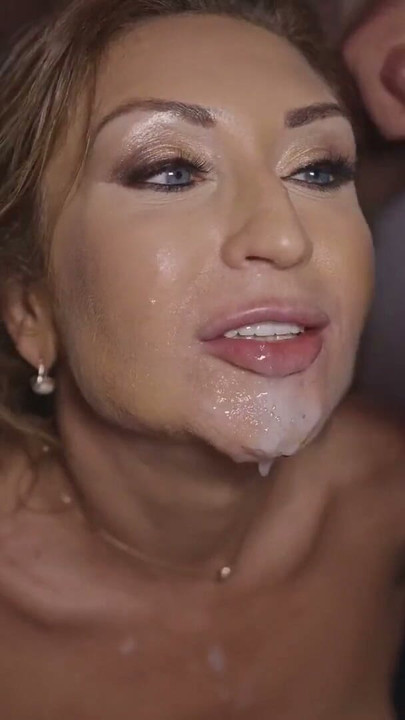 GGG John Thompson MILF Julia North Fuck Party | Clip 1