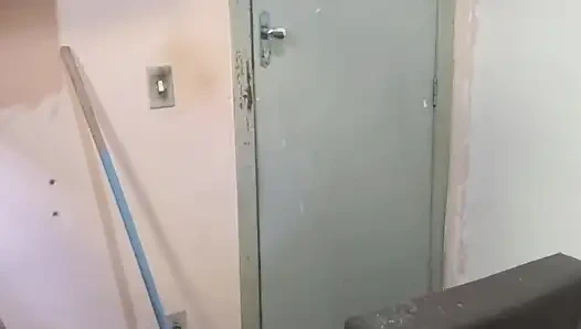 CUCKOLD, THE PLUMBER EATER OF MARRIED, fucked my wife