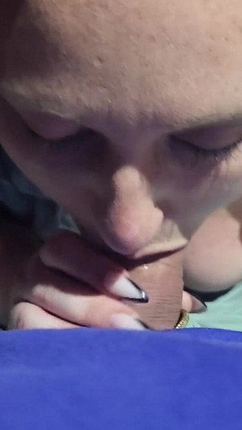 Čelist-pádný okamžik od "Pov 18letá modrooká chůva dostává skrztpie"