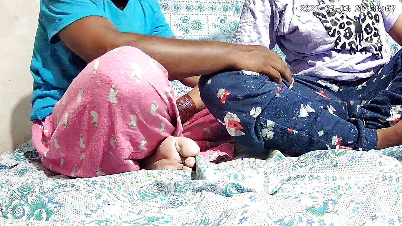 Jeune Indien et jeune Indienne qui baisent dans la chambre 2765