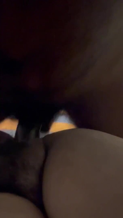 Sri Lankan young couple is fucking in guest house | Clip 1