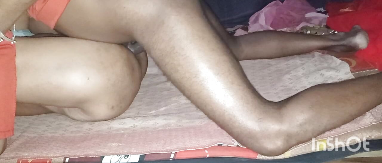 Desi village wife and husband fucking video in bedroom