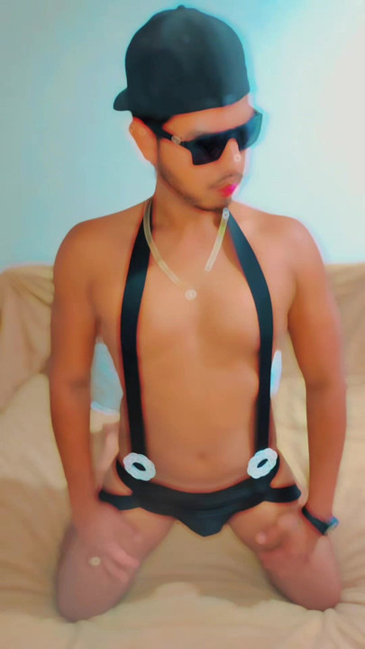 Arthur is a very naughty CariocasHot21 with a very tasty butt and greedy. It is top of mind and will make you very crazy with horniness!