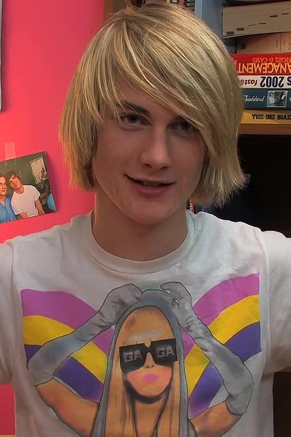 Chatty Twink Preston Andrews Gives Interview