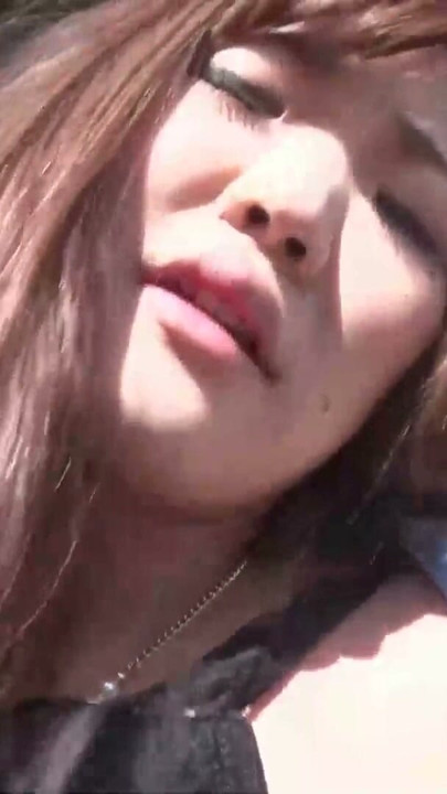 BABE RAISES LEG WHILE GETTING FUCKED AFTER A BLOWJOB | Clip 3