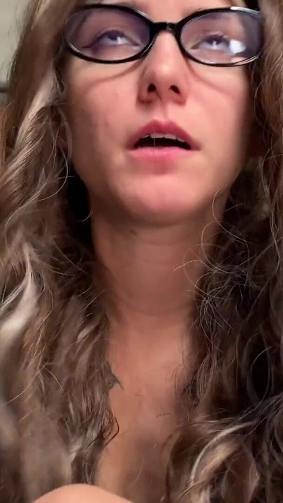 The delivery guy delivered the package and left his cum in her ass - feet fetish | Clip 1