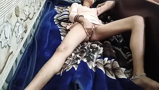 18-летнюю девушку трахнул ее сводный брат