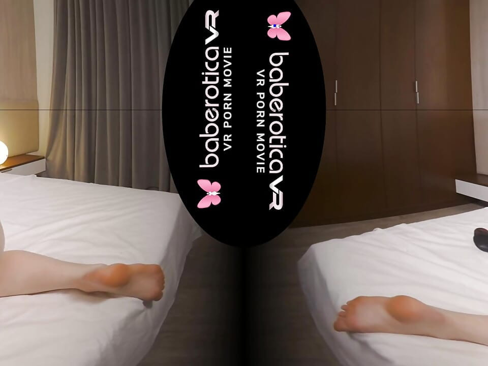 Miss Nikki Hill From the Ukraine Wants to Masturbate for You in VR