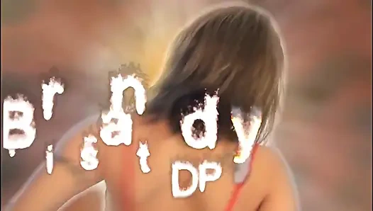 Genç esmer ilk üçlü seks yapıyor