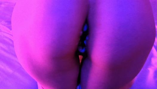 Een stripper geneukt in een nachtclub