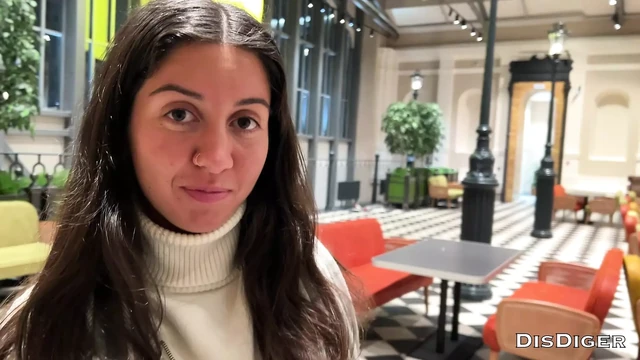 Real Porn Casting in the Public Toilet of the Mall