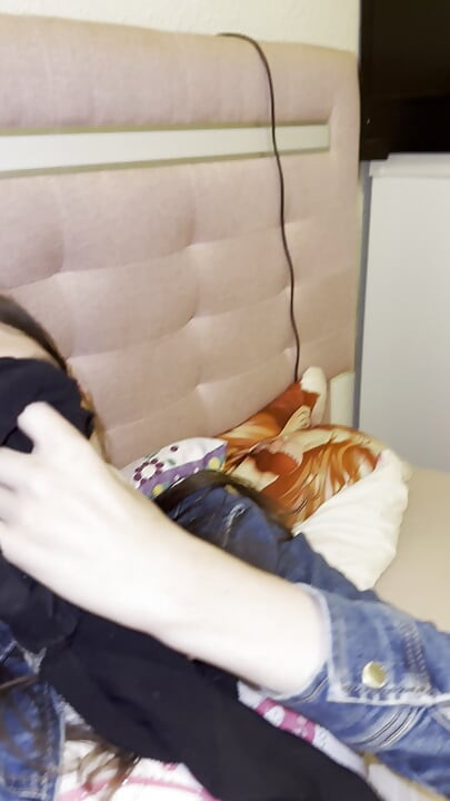 Žena se danas skida, ali nema sretnog kraja za vidjeti