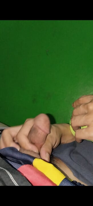 Trying to get a dildo to fit into the hole doesn't fit the big dick.