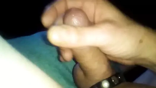Benim büyük kahverengi yapay penis üzerinde cumming.