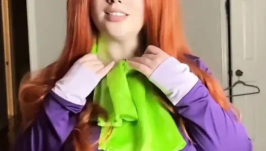 Daphne Fucking Her Pretty Cunt