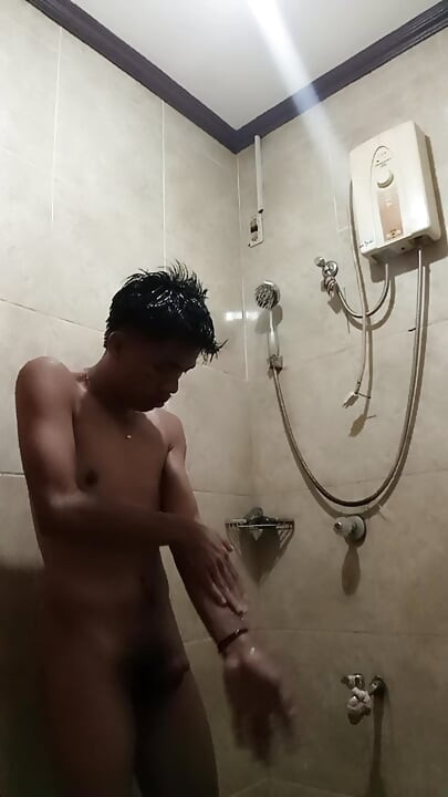 Filipínský Twink Sprchový Wank: Fleshlab Exkluzivní