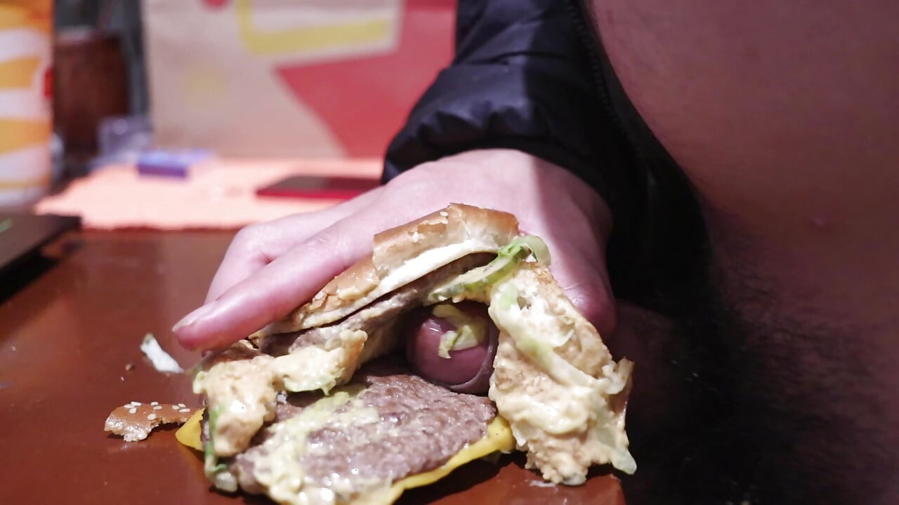 fucking and wrecking a burger