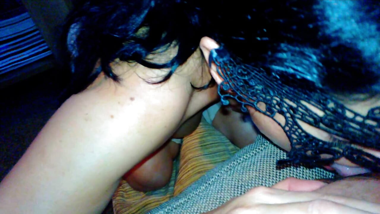 Slutty wife likes to eat husband's anal hole RIMJOB