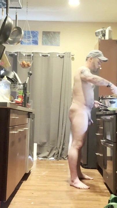 Unforgettable moment from "Making breakfast naked with morning wood"