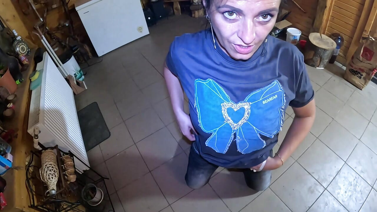 Face-fucking and Cum Play While Wearing Tight Jeans 284