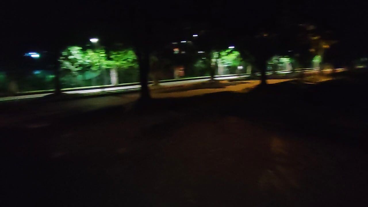 Šukal jsem kolumbijskou brunetku v ulicích