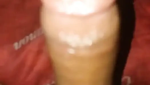 Böyle sert bir yarak deliğine girmek için ölüyor, mastürbasyon yapıyor
